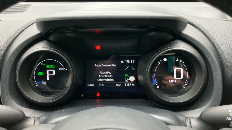 Toyota Yaris 1.5 Hybrid Design 5dr CVT Hybrid Hatchback